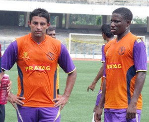 Carlos Hernandez (L) with Ranty Martins (R)