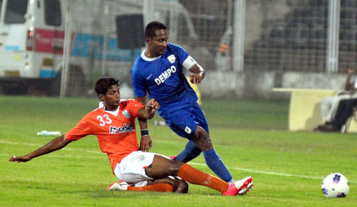 Dempo's Clifford Miranda in action against Sporting Clube de Goa.
